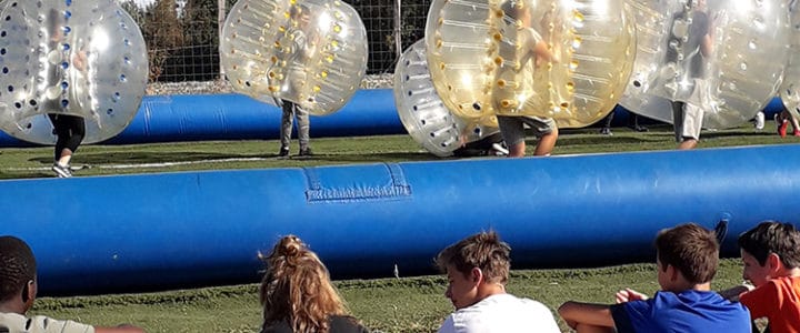 Les 3e en sortie à Jumping forest